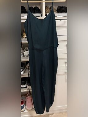 Gently worn Theory Dark Green Silk Sleeveless Romper